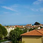 Sea View Close To Beaches شقة