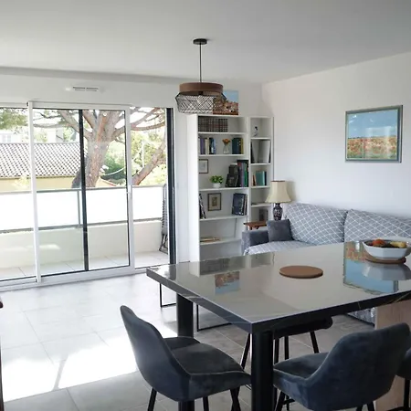 Sea View Close To Beaches דירה *