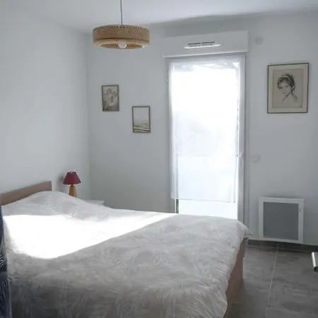 With Terrace Close To Beaches Appartement